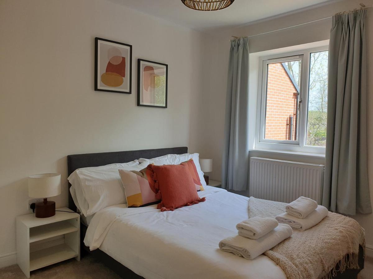 Cheerful 1 Private Room-Ensuite With Free Parking Silverdale  Luaran gambar